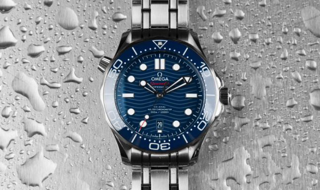 Mẫu đồng hồ Omega Seamaster Aqua Terra 150m mới, mặt số tràn đầy màu sắc