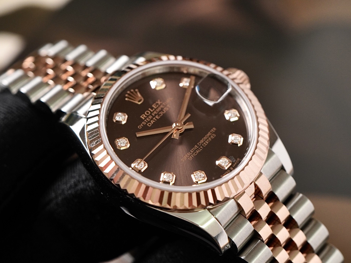 Rolex 278271 Choco: Chiếc đồng hồ thời thượng dành cho phái đẹp