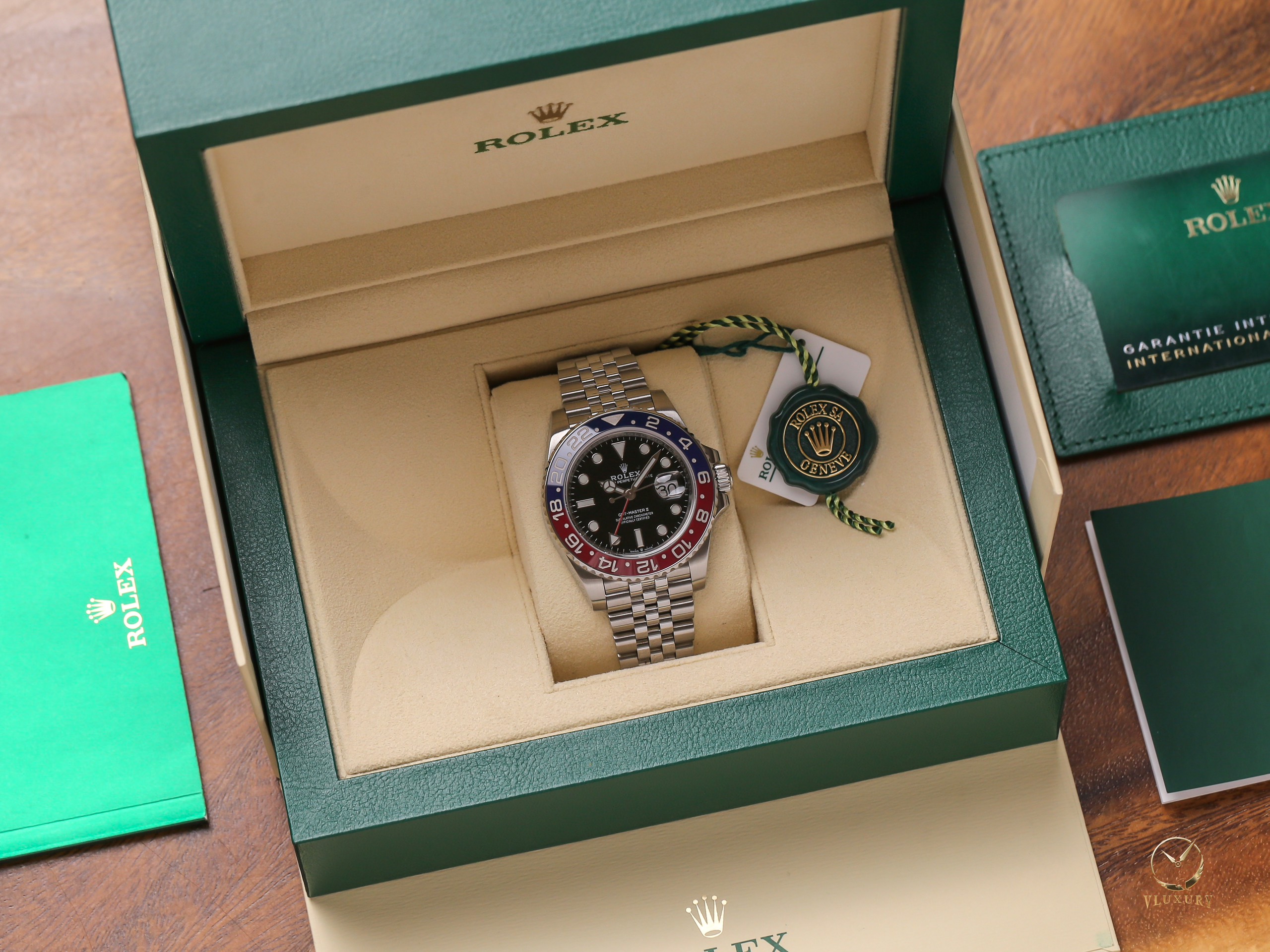 Rolex 126710BLRO Pepsi: Sự Hòa Quyện Giữa Truyền Thống và Hiện Đại